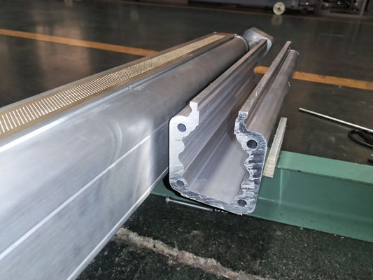 Volledig automatische lamineermachine voor autostoeltjes in het interieur Duitse stijl Koreaanse stijl