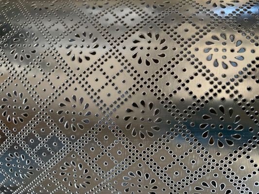 15000 KG WIDTH FABRIC 4200mm DOT coating machine met gemakkelijke bediening en mesh gordel