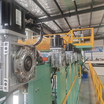 Volledig automatische 3 in 1 tapijtlamineerder voor auto schuim vlam lamineermachine 2400m