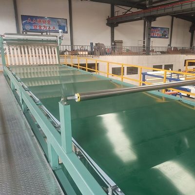 Volledig automatische 3 in 1 tapijtlamineerder voor auto schuim vlam lamineermachine 2400m