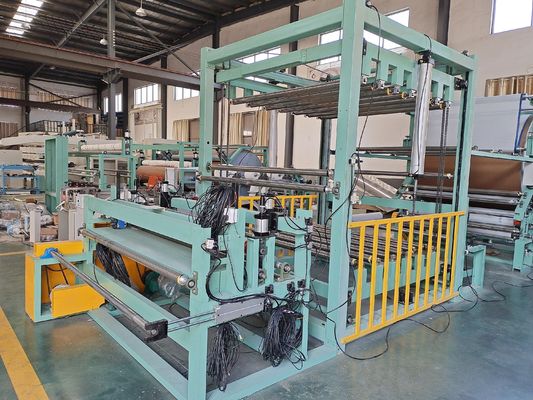 Watergebaseerde lijmlamineermachine voor de productie van tapijten in een productie-installatie