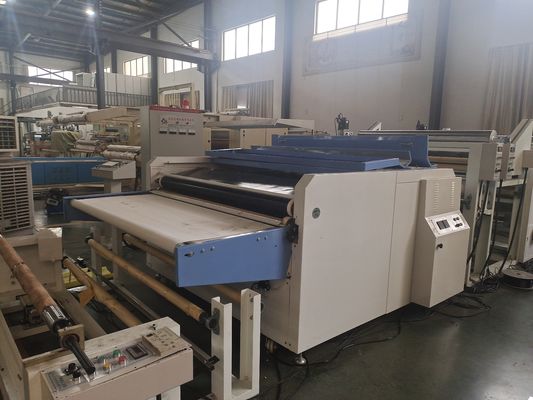 Warmpersen van niet-geweven honingraatstof, onmiddellijke harding van textielstof, lamineermachine